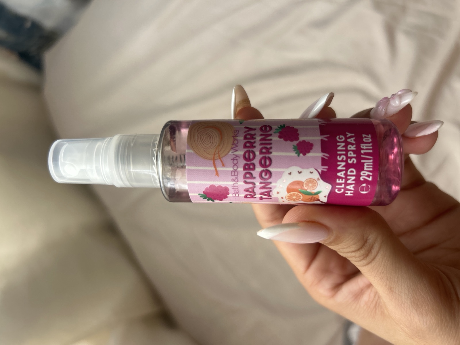 Raspberry tangerine hand spray